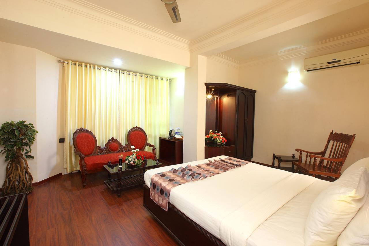Trichur Towers Thrissur Eksteriør bilde