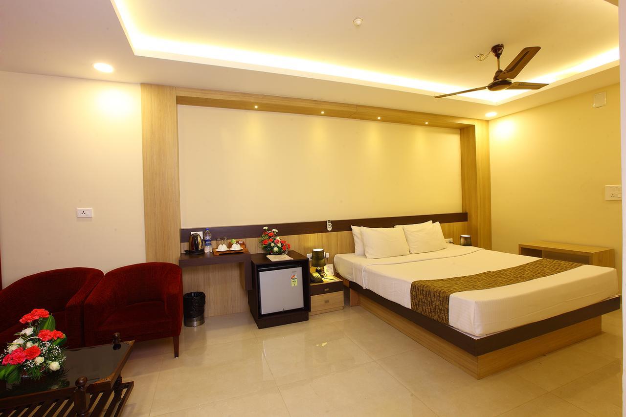 Trichur Towers Thrissur Eksteriør bilde