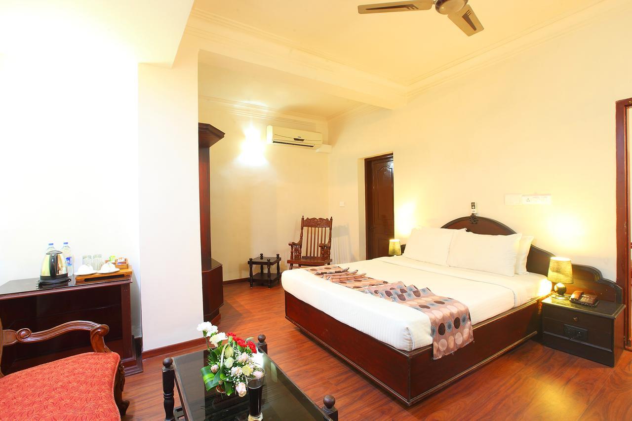 Trichur Towers Thrissur Eksteriør bilde