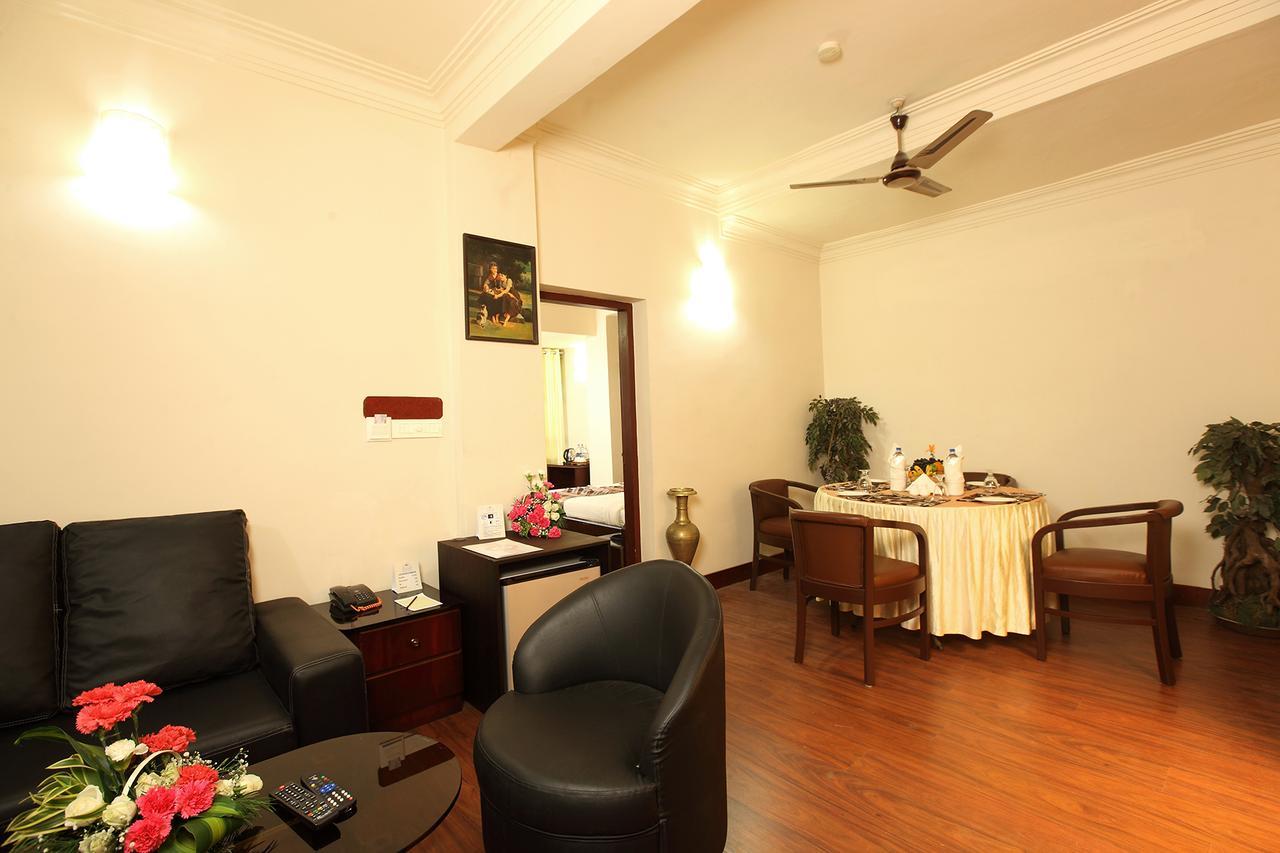 Trichur Towers Thrissur Eksteriør bilde